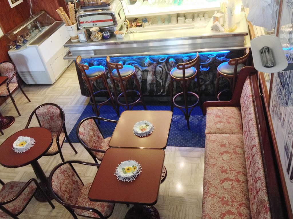 Hotel Emma Nord Римини Экстерьер фото